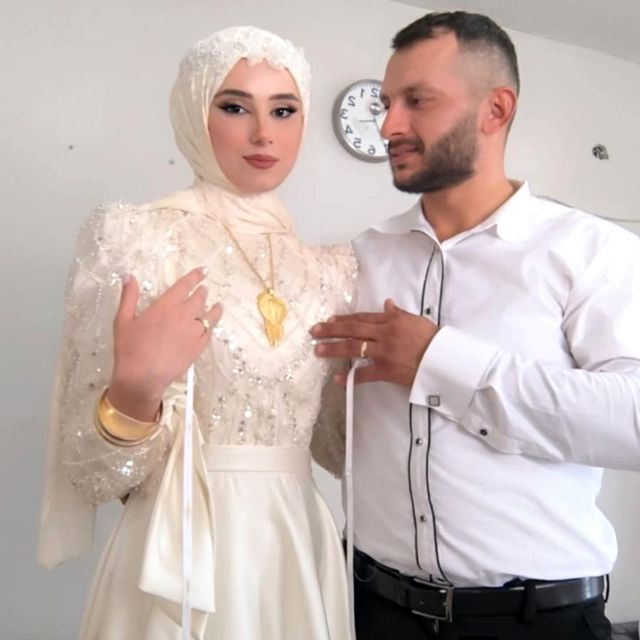 bugun dugunleri olacak cift evlerinde olu bul 19780731 o