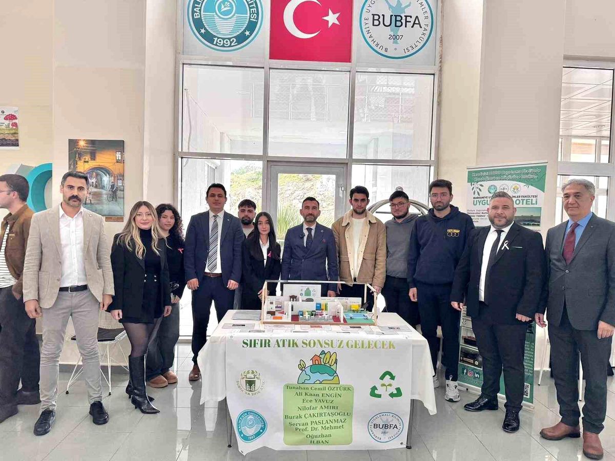 Burhaniye'de 'Atık Kumaşlara Son' projesi hayata geçirildi