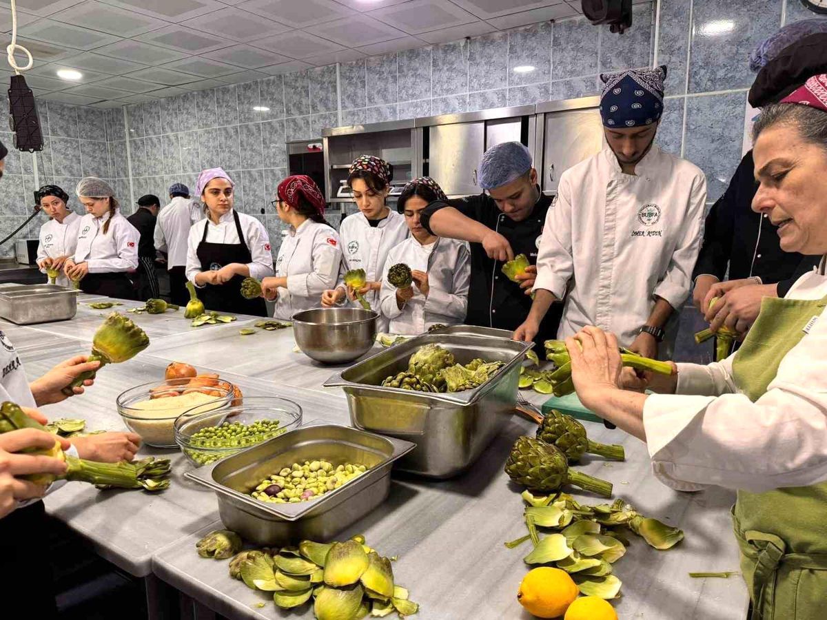 Balıkesir Üniversitesi'nde Sürdürülebilir Gastronomi Etkinliği: Zeytinyağı ve Yemek Eşleşmesi Deneyimi