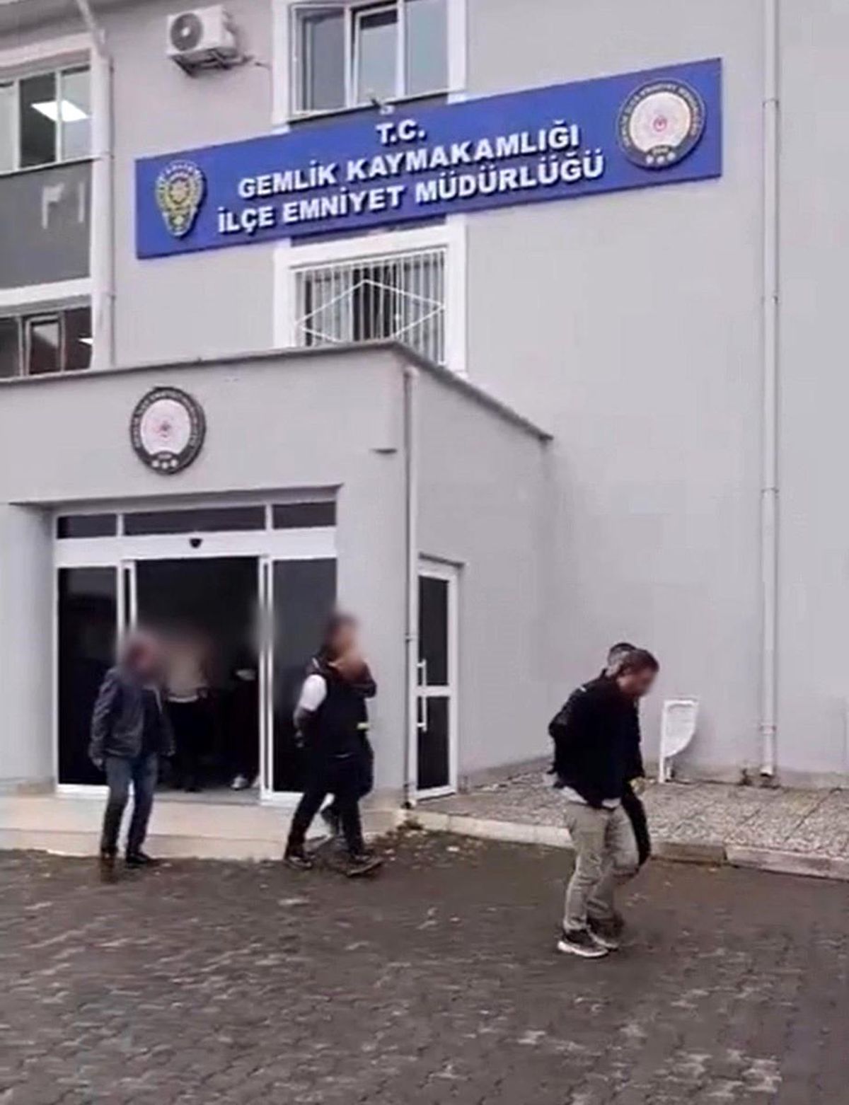 Bursa'da hırsızlık operasyonu: Çok sayıda suç kaydı bulunan şüpheliler yakalandı