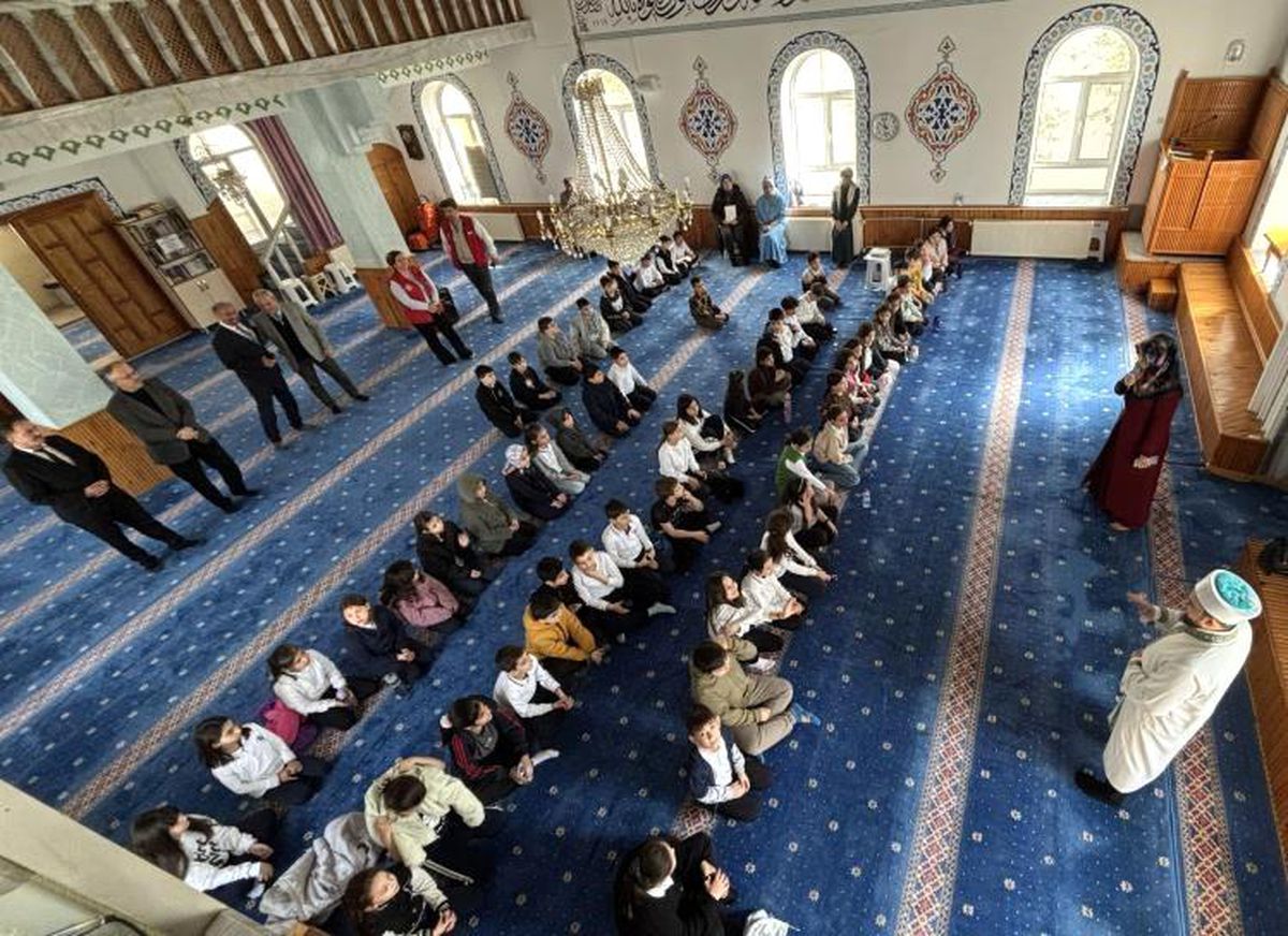 ÇEDES yıl sonu şenlikleri Bilecik'te başladı
