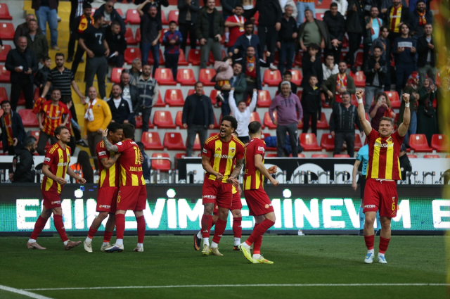kayserispor taraftari onunde l 99dcfb009e 3633 1 m