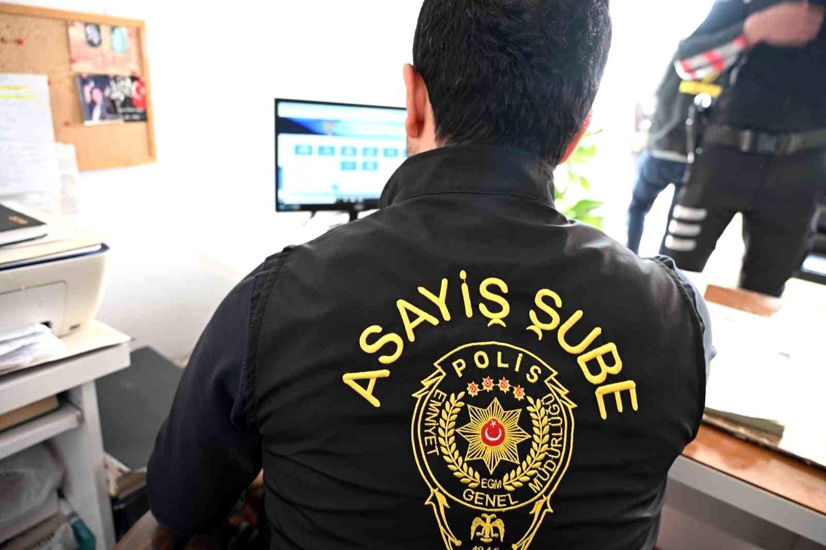 Mersin'de günü birlik evlerle kiralık araçlar denetlendi: 381 bin TL ceza