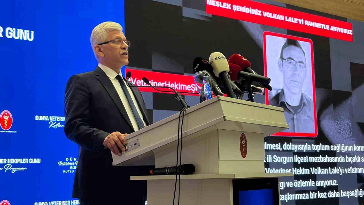 TVHB Başkanı Eroğlu: "Sağlıklı toplum hedefini gerçekleştirmek için mutlaka veteriner hekimlik hizmetlerin...