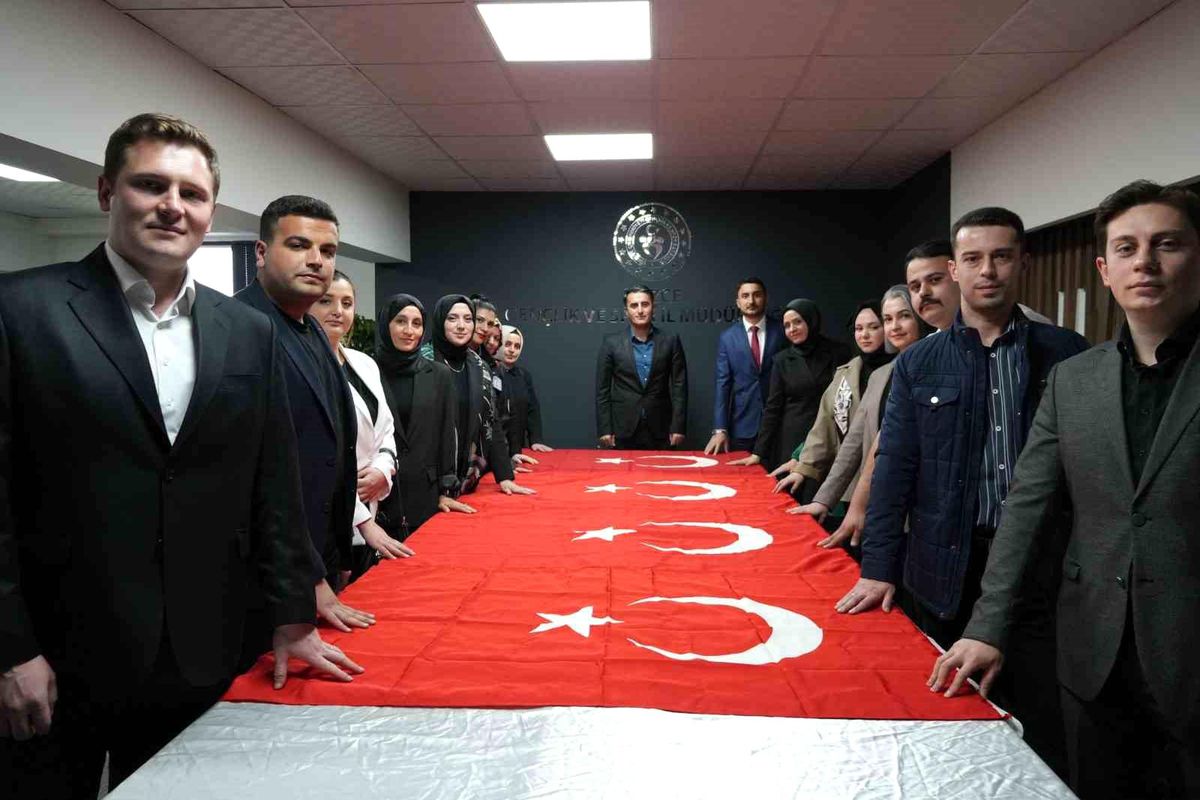 Yemin ederek görevlerine başladılar