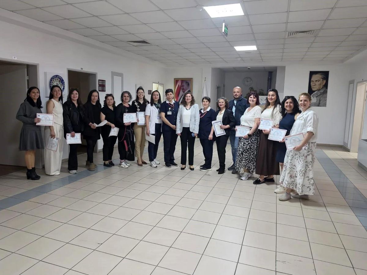 ADÜ Hastanesi'nde ameliyathane hemşirelerine sertifikalı eğitim