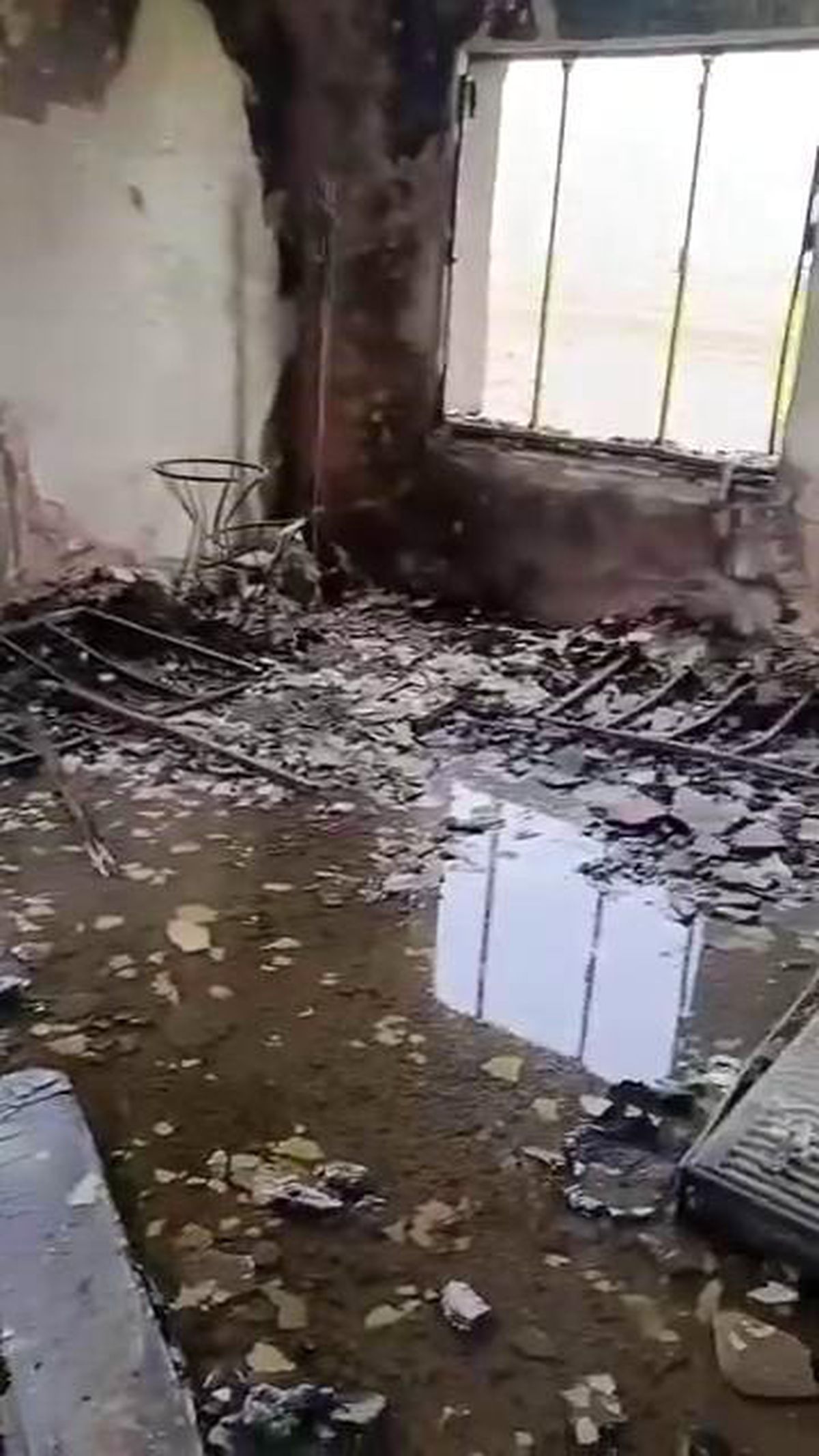 Diyarbakır'da husumet besleyen şahsın evi kundakladığı iddiası