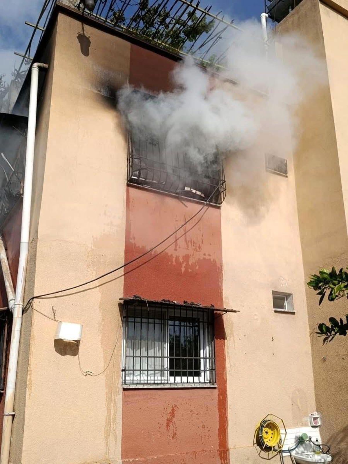 Hatay'da Apartman Dairesinde Çıkan Yangın Hızlı Müdahaleyle Söndürüldü