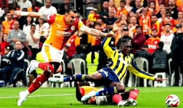 fenerbahce galatasaray karsisi 5e0715aaf2 2439 1 m