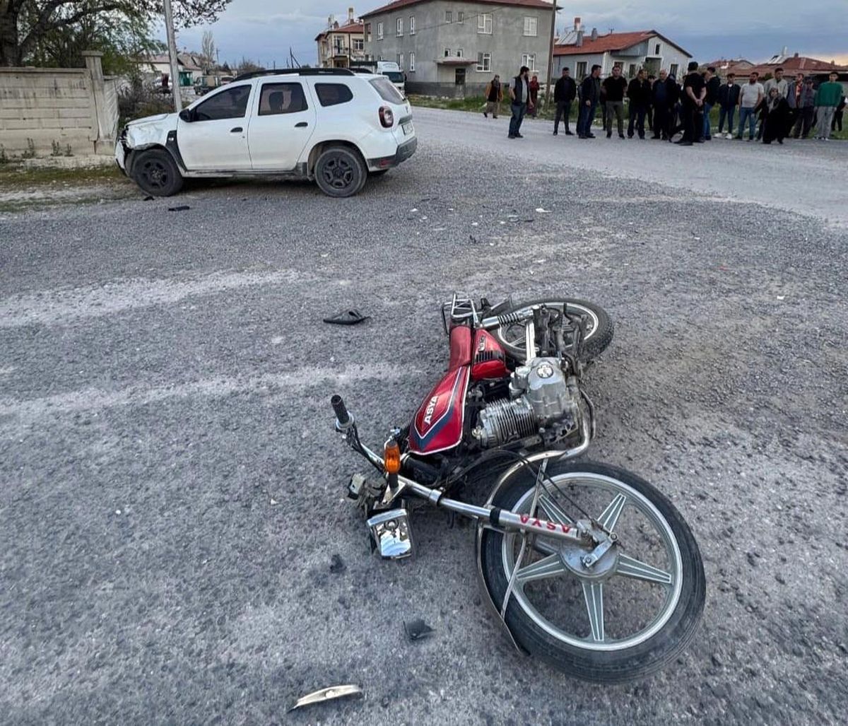Karapınar’da motosiklet-otomobil çarpıştı: 1 yaralı