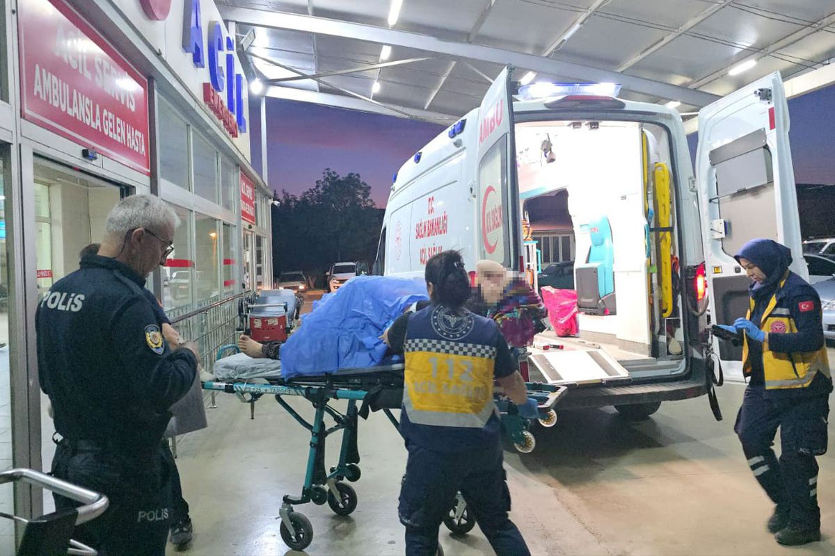 Adana'da baba tartıştığı kızını bıçakla yaraladı