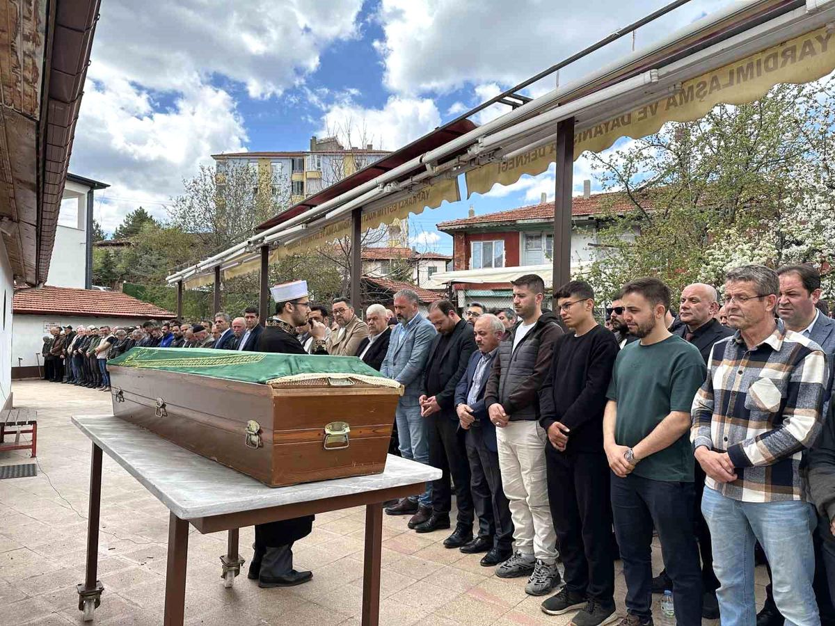 Ağabeyi tarafından öldürülen vatandaş toprağa verildi