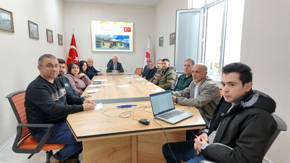 Ardahan'da arıcılığın geliştirilmesine yönelik değerlendirme toplantısı yapıldı