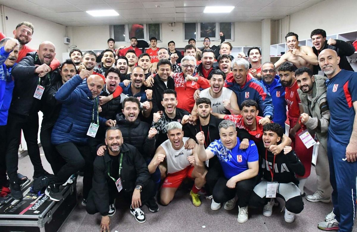 Balıkesirspor, Eskişehirspor'u mağlup ederek avantajı eline geçirdi