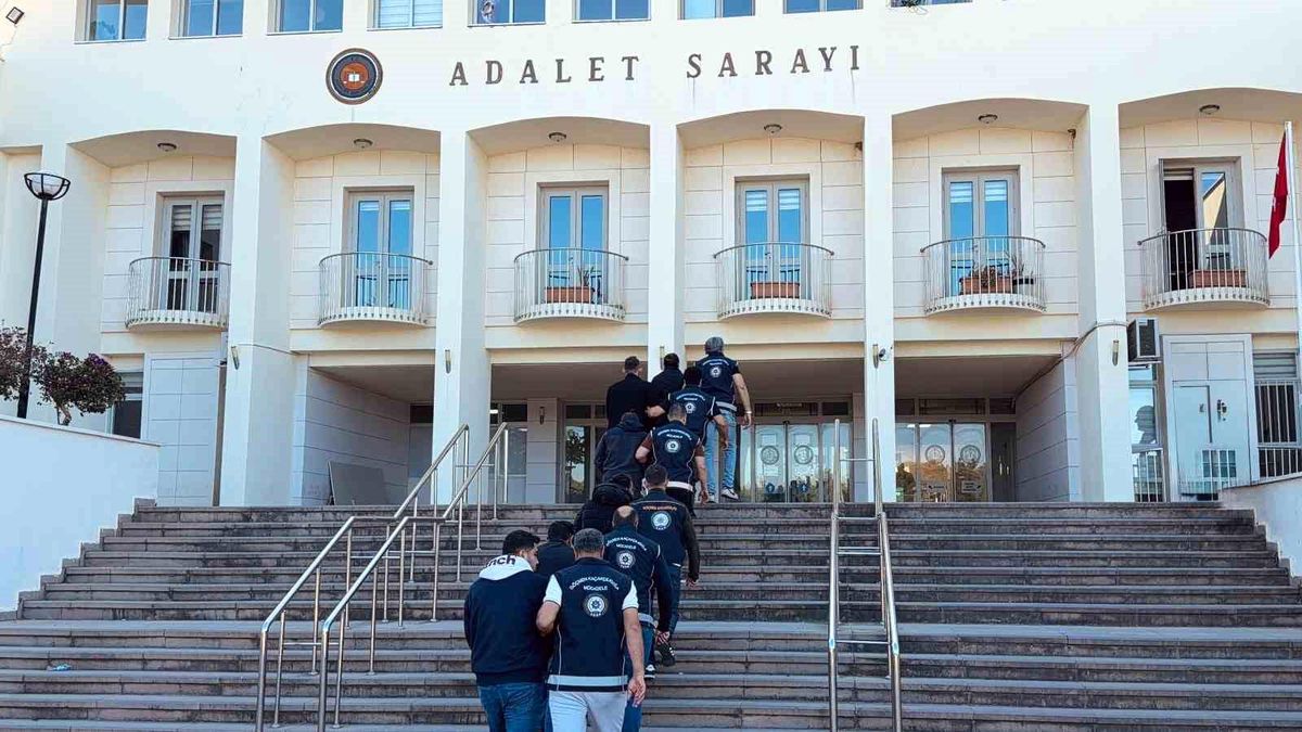 Bodrum'da 40 göçmen: 4 tutuklama