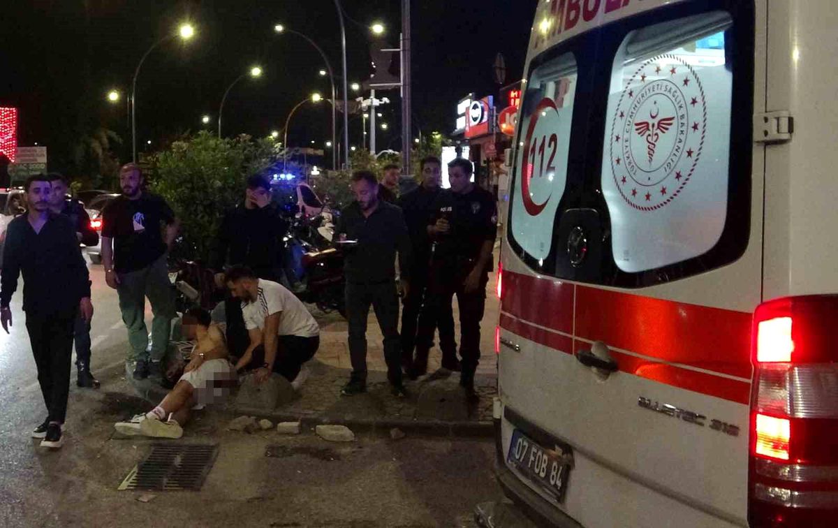 Galatasaray'ın kutlamalarında taraftarı bıçaklayan şüpheli 24 saat geçmeden yakalandı
