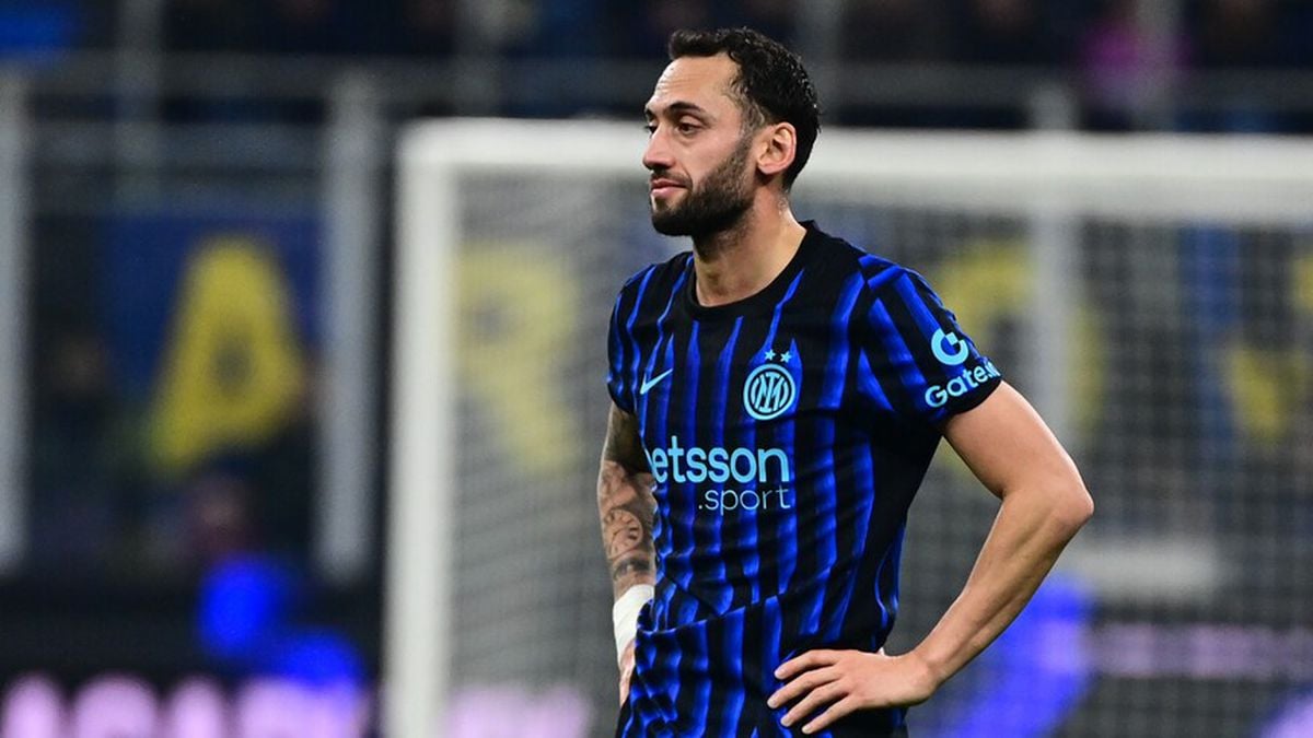 Hakan Çalhanoğlu sakatlık durumu! Hakan Çalhanoğlu Dünya Kupası'nda oynayacak mı?