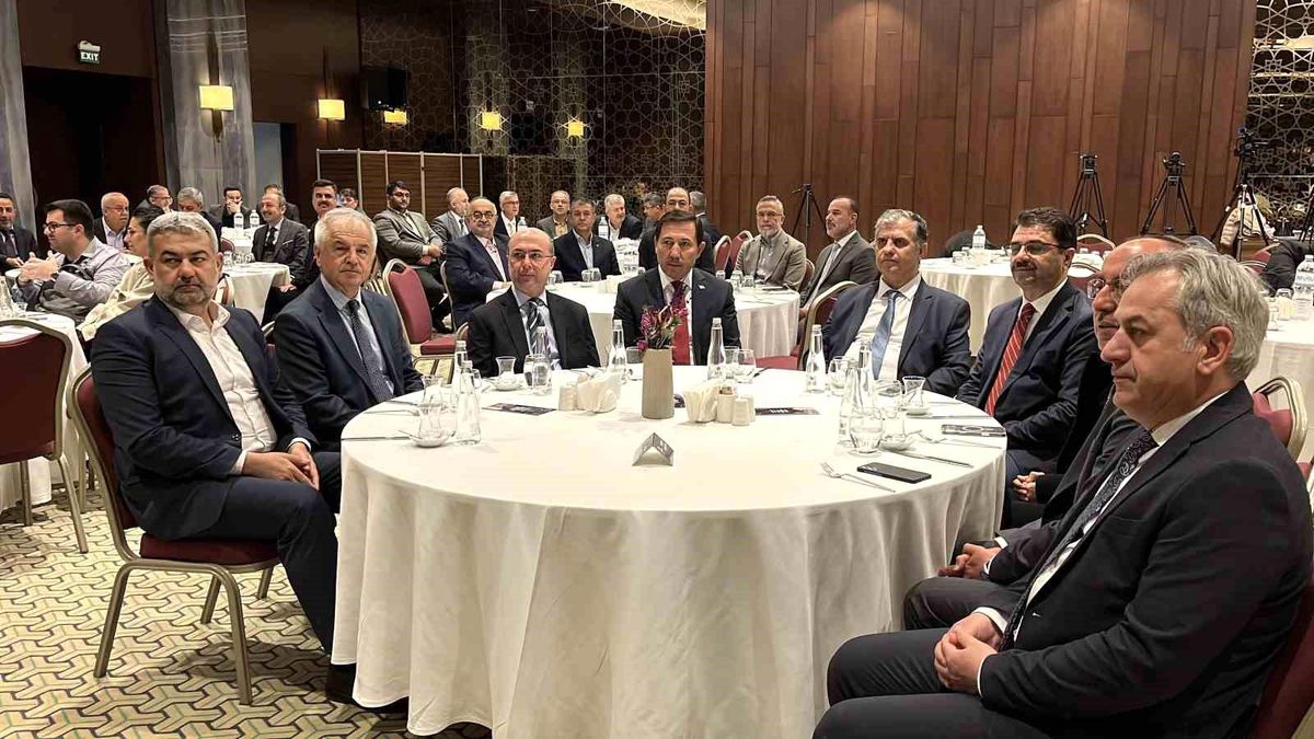 İmam Hatip Okulları Büyük Türkiye Şöleni 4-6 Mayıs'ta Konya'da