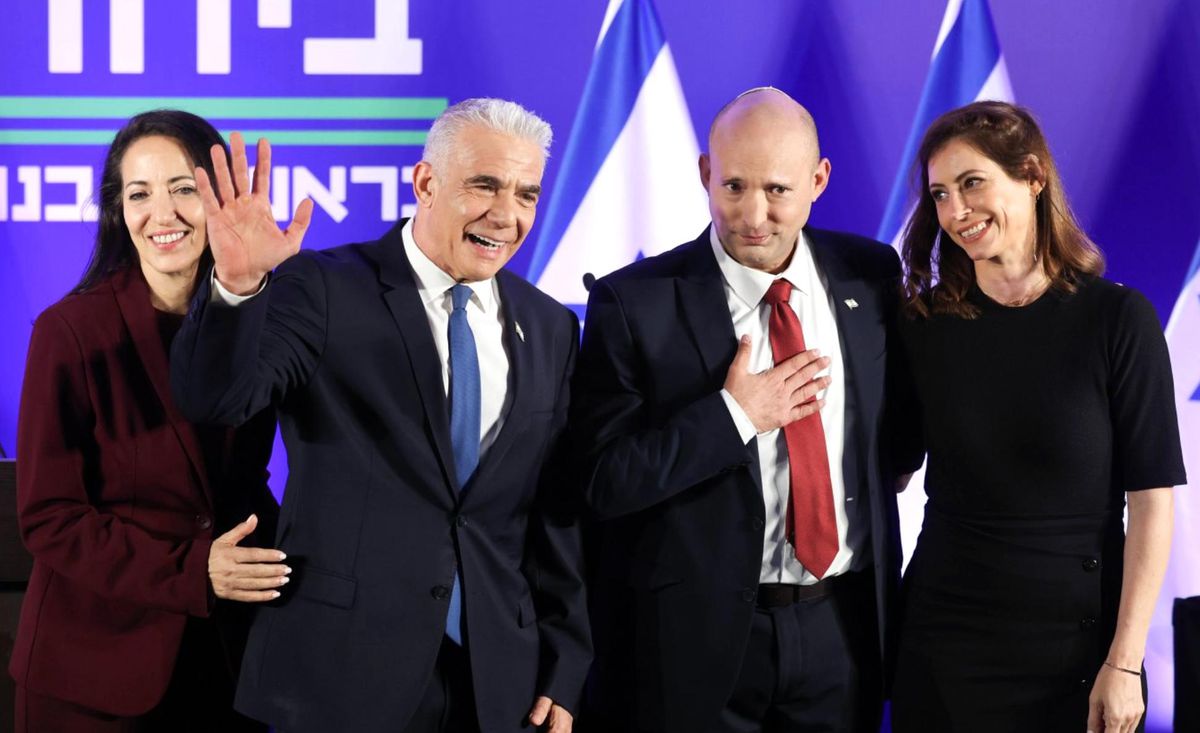 İsrail'de iki eski başbakandan seçimde Netanyahu'ya karşı birlik