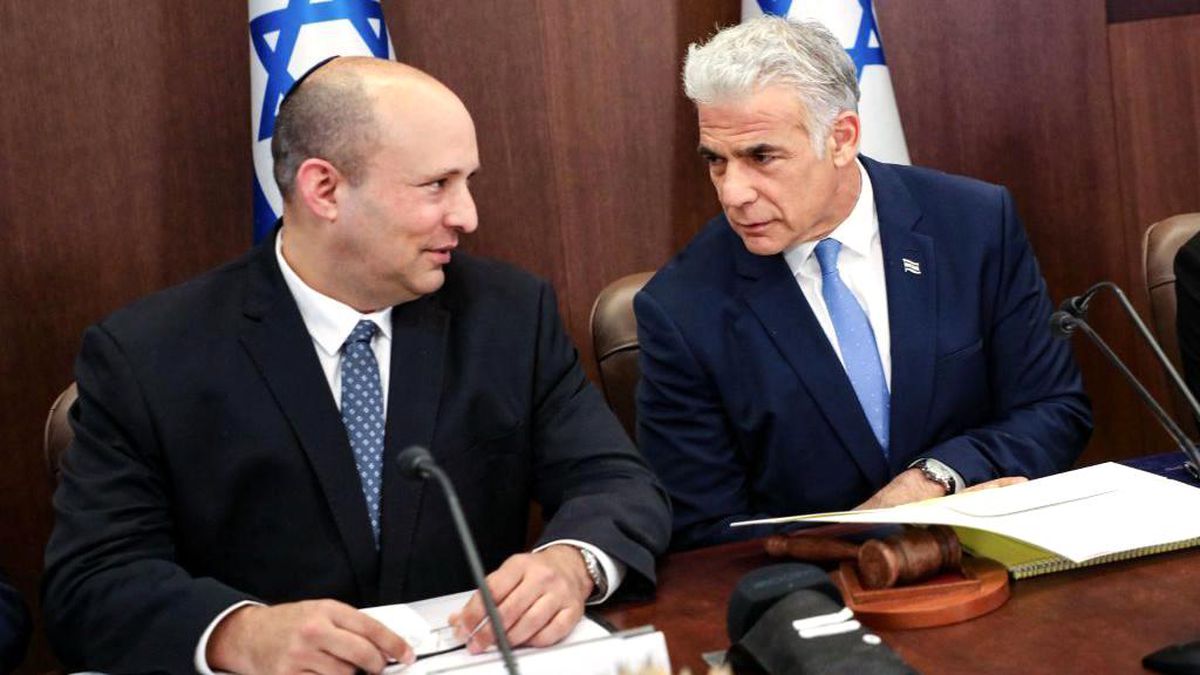 İsrail'de iki eski başbakandan seçimde Netanyahu'ya karşı birlik