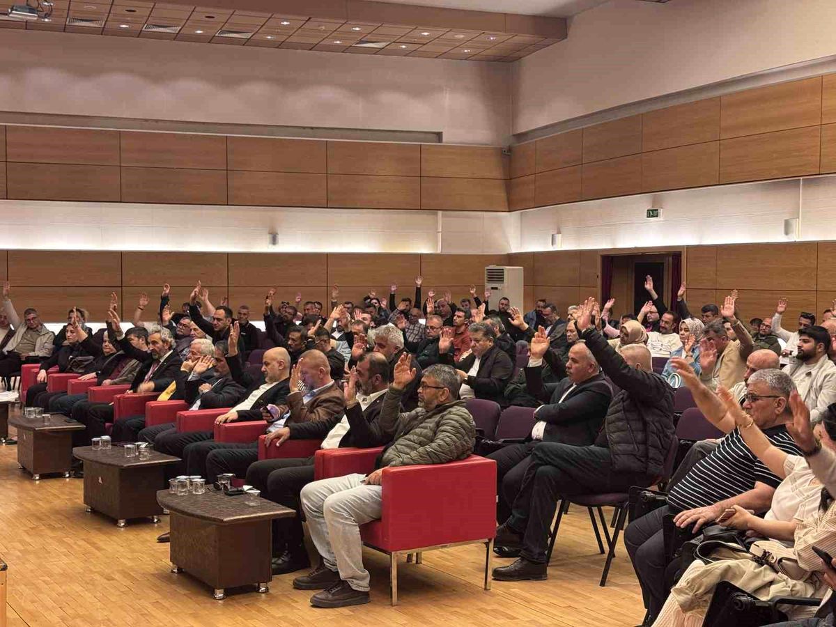 Kooperatif Başkanı Kösedağ: "323 dönümlük bir araziyle ilgili müracaatımızın yüzde 50'si tamamlandı"