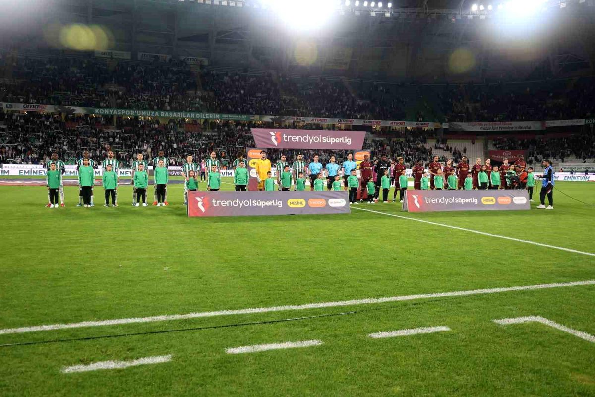 Trendyol Süper Lig: Konyaspor: 0 Trabzonspor: 0 (Maç devam ediyor)
