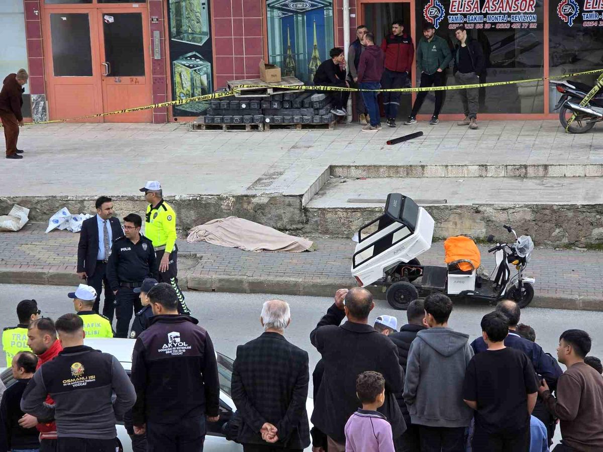 Yozgat'ta kazada kafasını kaldırıma çarpan yaşlı adam hayatını kaybetti