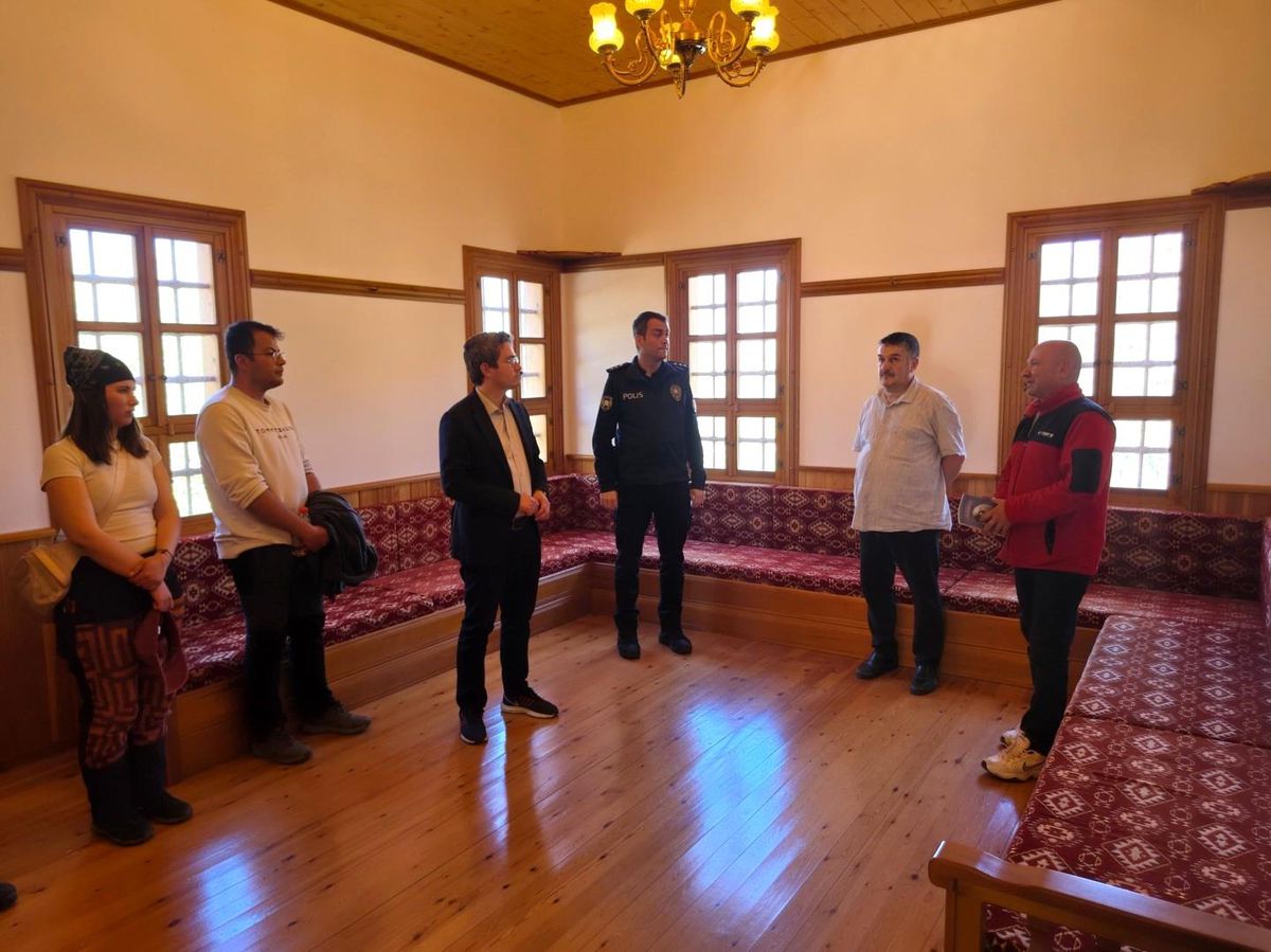 Arıkan, Bahçe Mahallesi'nde yürütülen çalışmaları inceledi