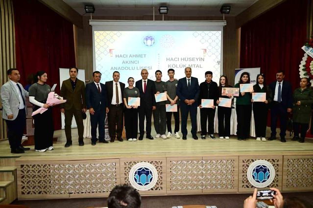 Battalgazi’de liseler arası münazara yarışması tamamlandı