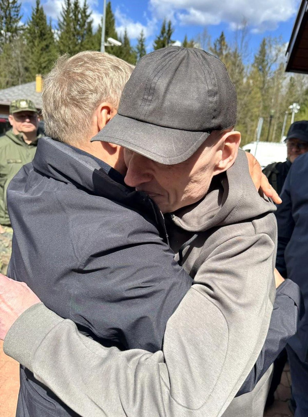 Belarus, Polonyalı gazeteci Poczobut'ı serbest bıraktı
