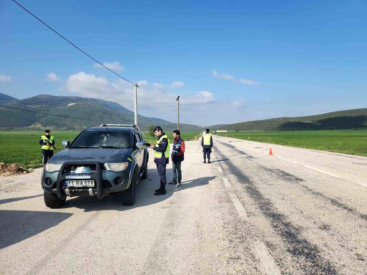 Bilecik'te Kurban Bayramı öncesi hayvan sevkiyatına sıkı denetim