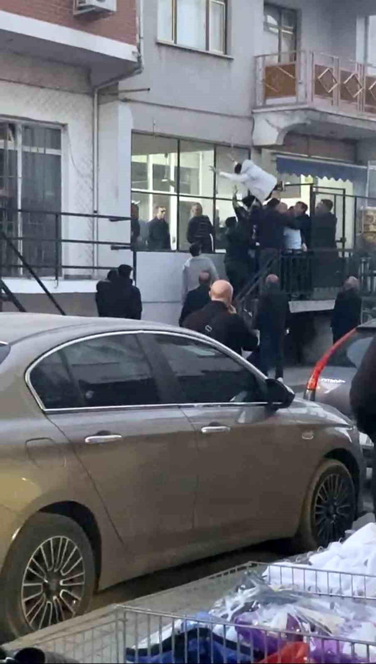 Bursa'da tekmeli sopalı kavga
