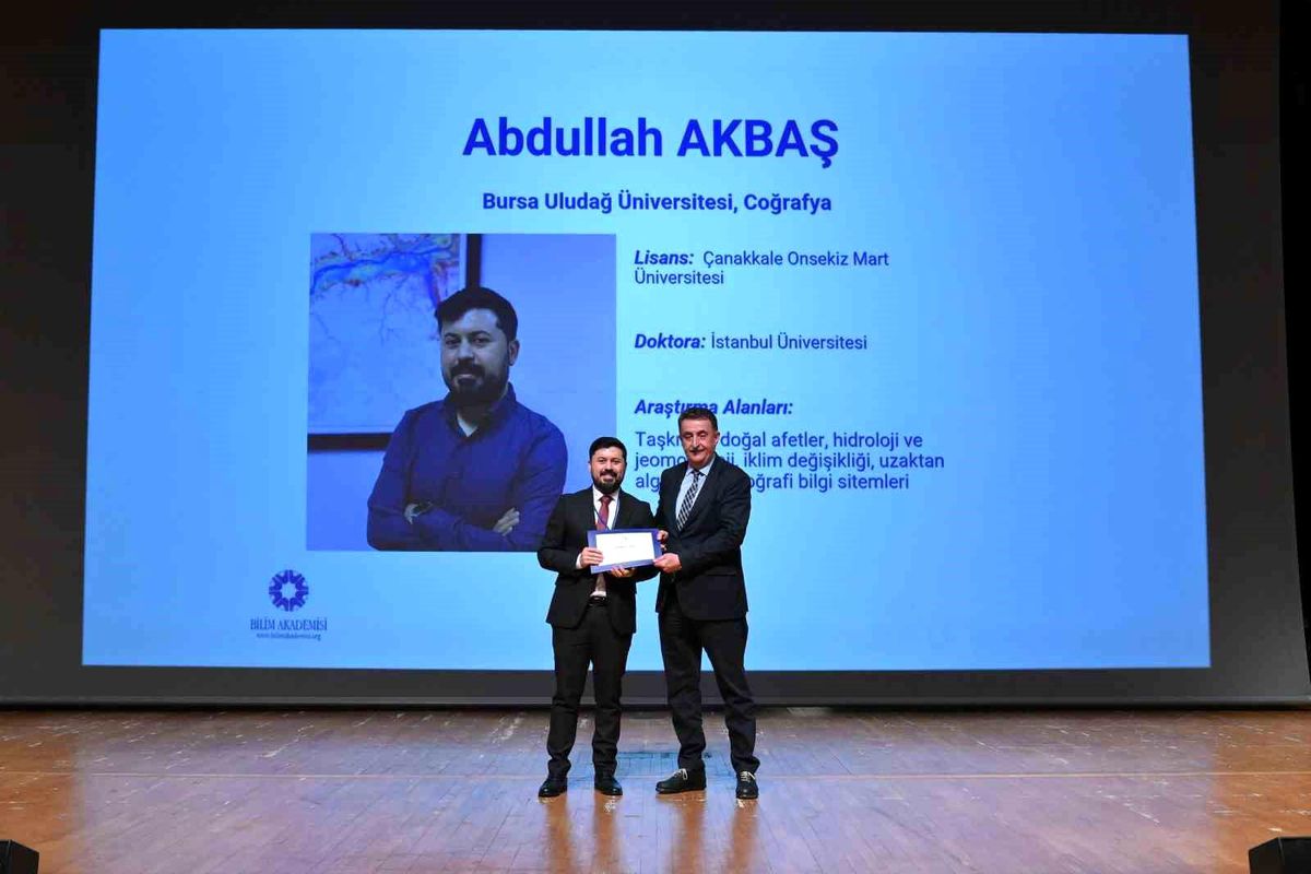 BUÜ'lü akademisyene "Bilim Akademisi 2026" ödülü