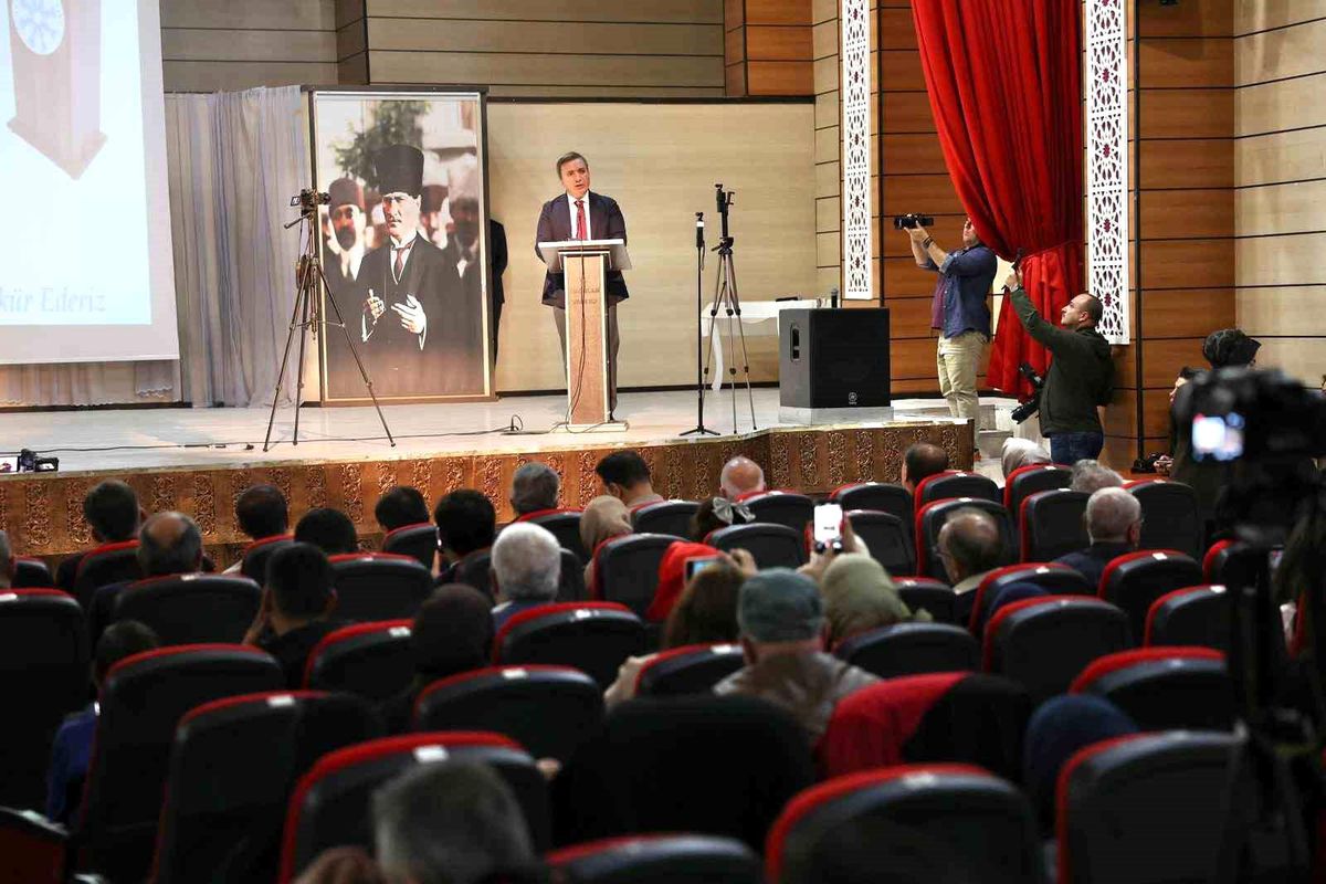 Erzincan'da "Şiir Şöleni" programı düzenlendi