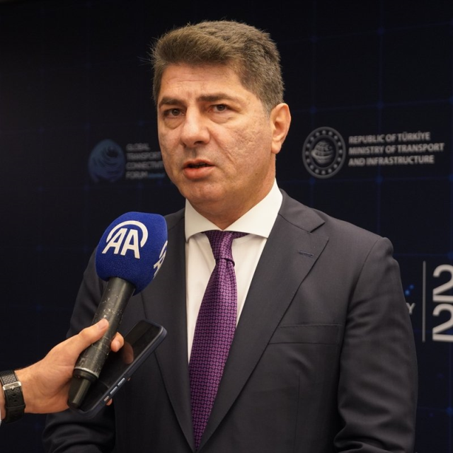 fenerbahcede secim yarisi kizi 19787527 5703 4 m