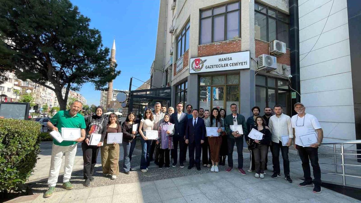 Manisalı Gazeteciler dron ehliyetlerini aldı