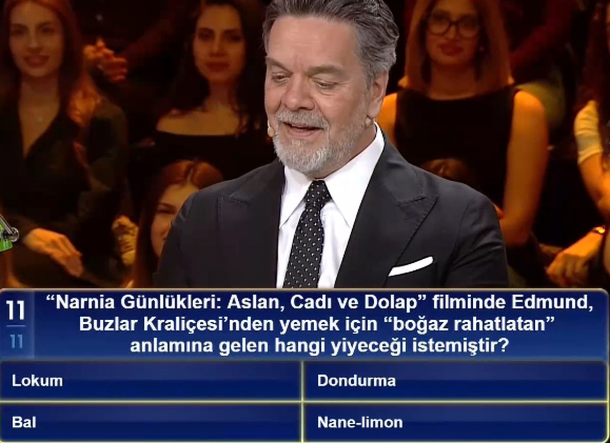 "Narnia Günlükleri: Aslan, Cadı ve Dolap" filminde Edmund, Buzlar Kraliçesi'nden yemek için "boğaz rahatla...