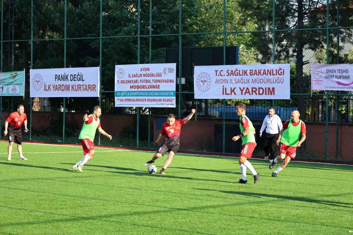Sağlık Kupası'nda ilk düdük çaldı