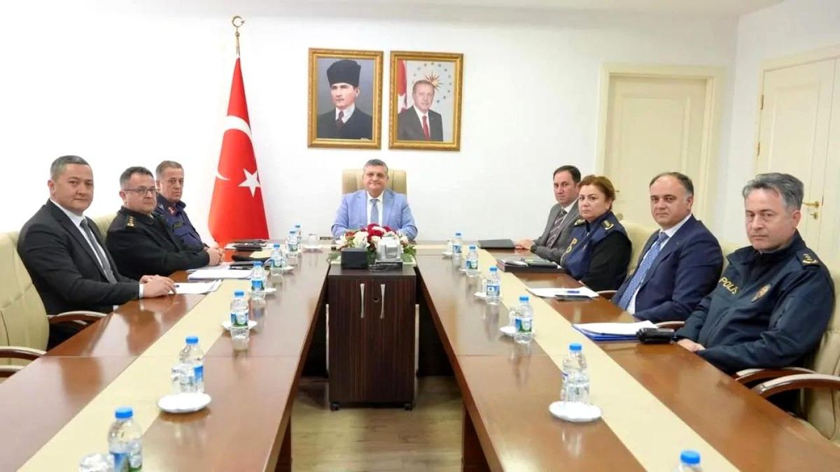 Sinop'ta "Eğitim Güvenliği Toplantısı"