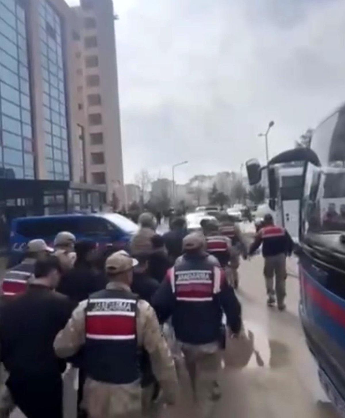 Siverek'te "sahte çürük raporu" operasyonu: 10 tutuklama