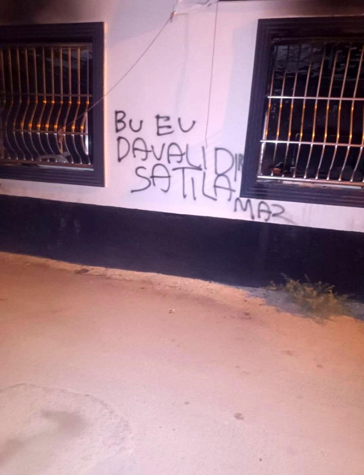 Trafikte başlayan tartışmayla şehit ailesine musallat oldular: Göç eden aileden 100 deve diyet istediler