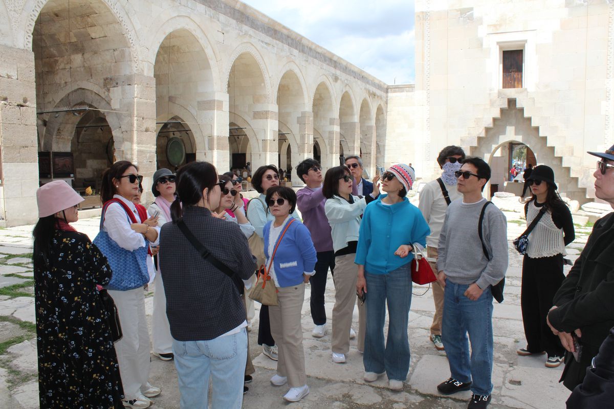 Sultanhanı Kervansarayı, Türk Dizilerinden Etkilenen Yabancı Turistlerin Uğrak Noktası Oldu