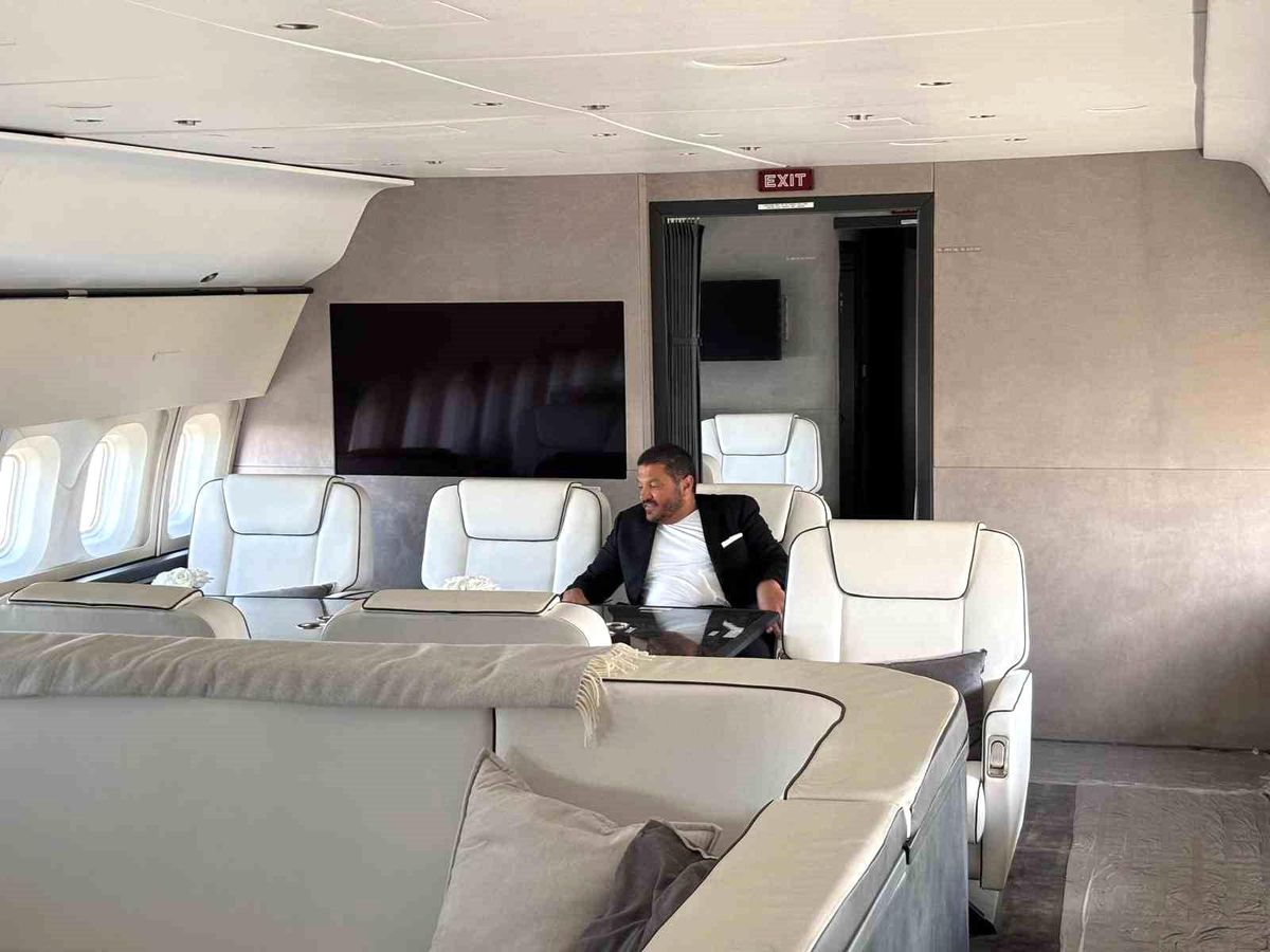 Türk iş insanı Uğur Akkuş Boeing Business Jet aldığını duyurdu