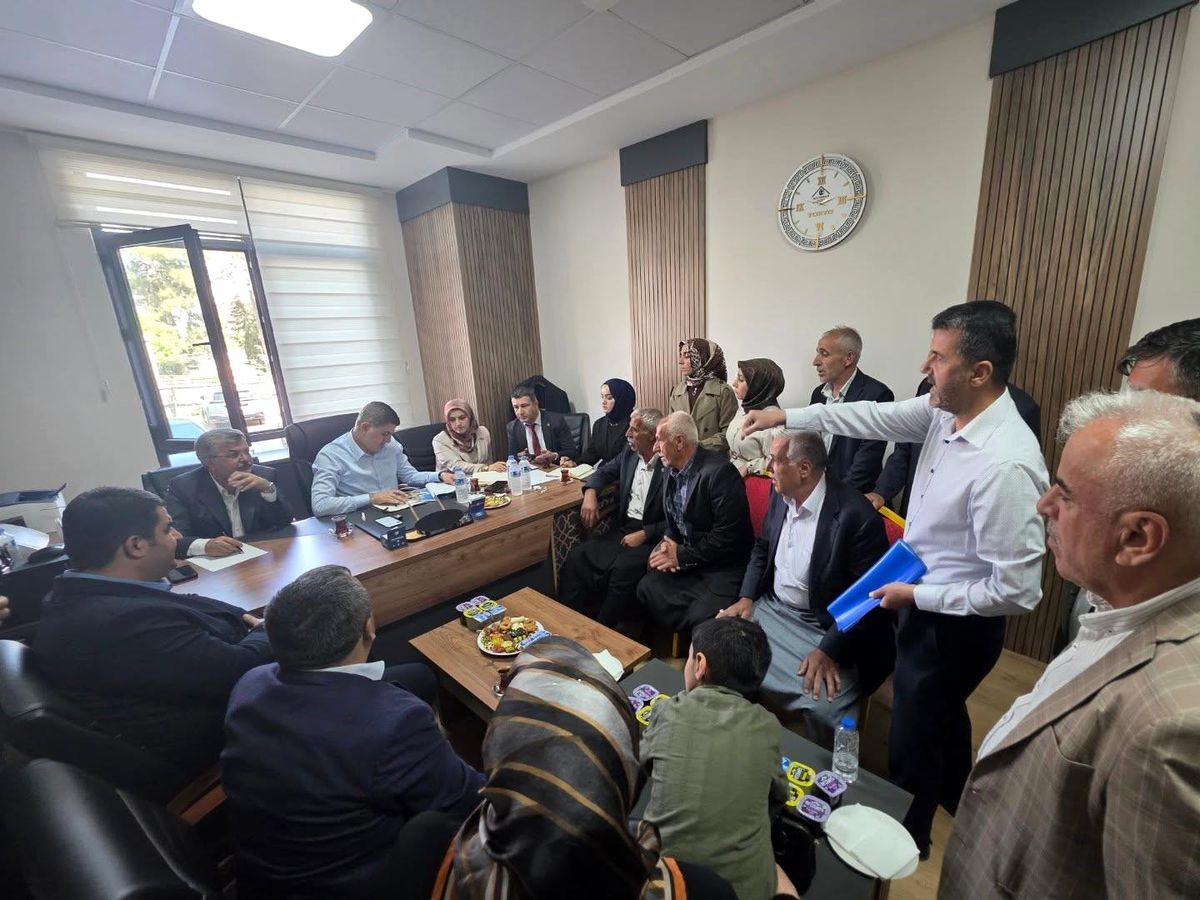 AK Parti'de "Halk Günü" Buluşması