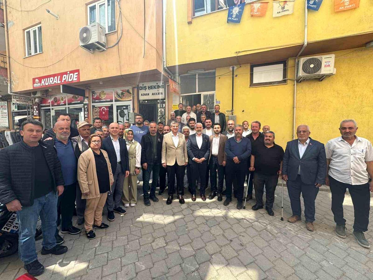 AK Parti Denizli'de saha çalışmalarına hız kesmeden devam ediyor