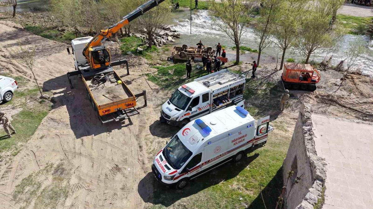 Aksaray'da sel tatbikatı gerçeğini aratmadı