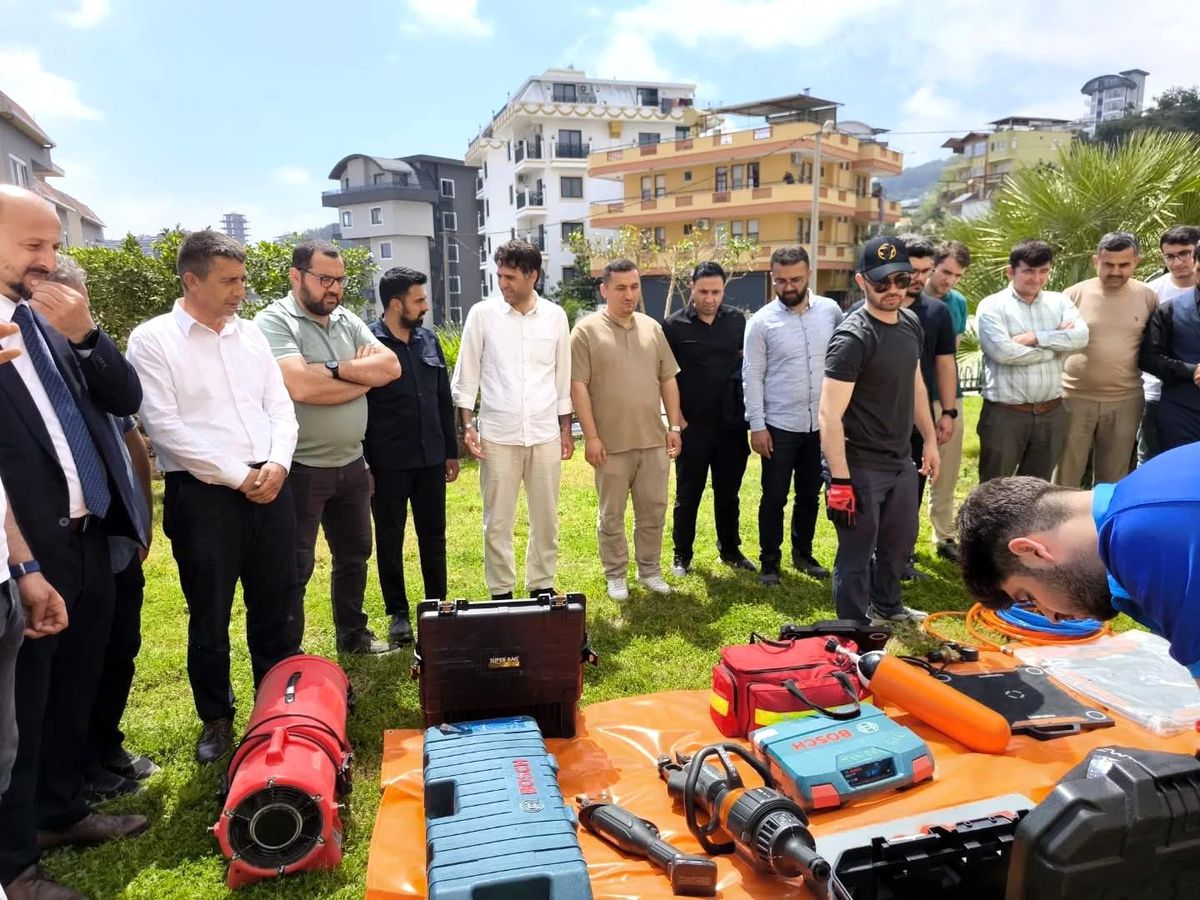 Alanya'da diyanet personeline arama kurtarma eğitimi