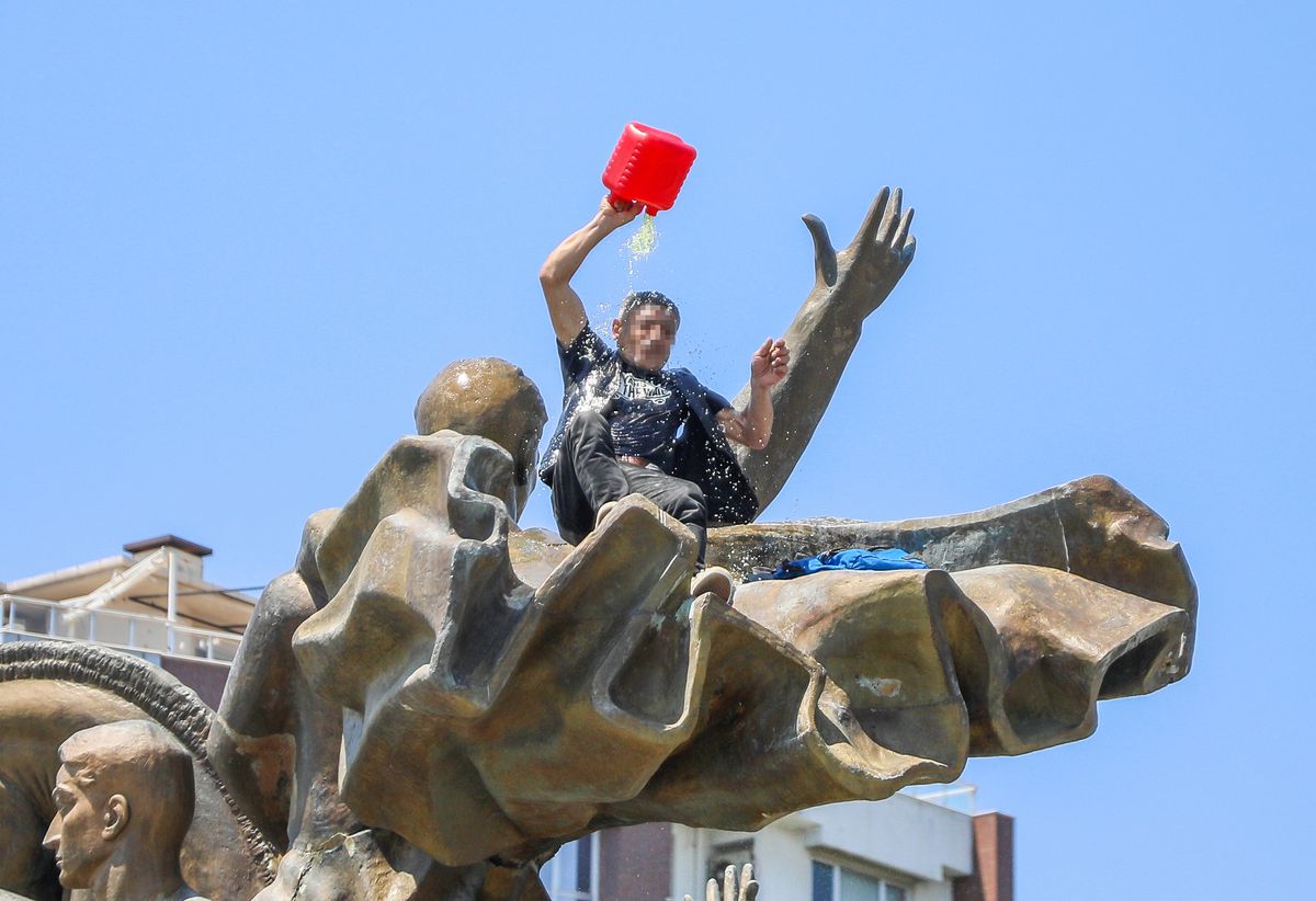 Antalya'da intihar girişimi