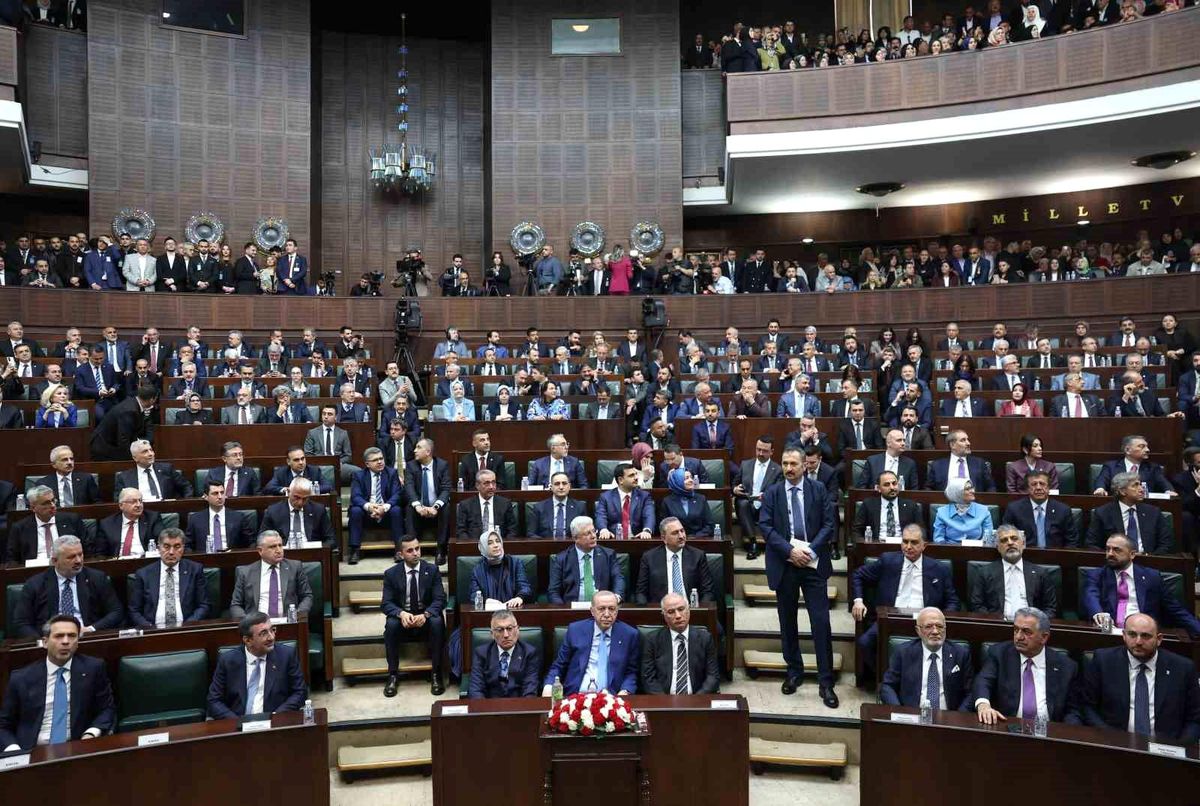 Cumhurbaşkanı Erdoğan: "Bölgemizde yeni ameliyatlar yapmak isteyenlerin oyunlarına gelmek hem tarihimize h...
