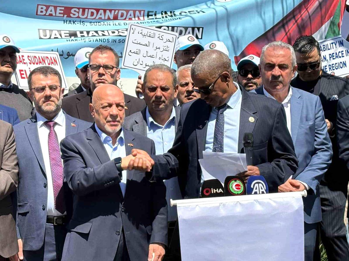 HAK-İŞ'ten Sudan ile dayanışma eylemi
